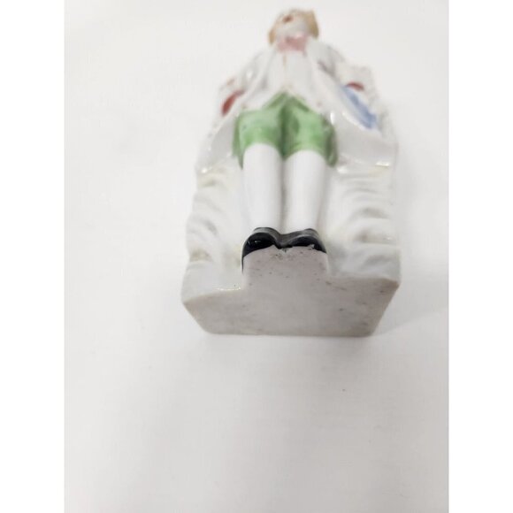 Vintage Colonial Man White Porcelain Wall Pocket Planter Vase Made in Japan - Picture 3 of 10